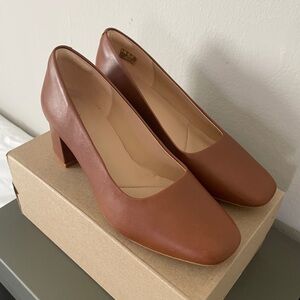 Clarks Sheer Rose 2 Tan Leather Pumps, US 6.5 M